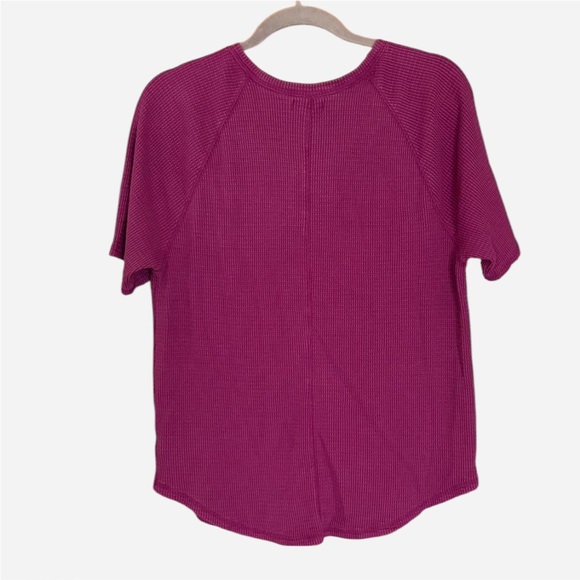 Knox Rose T-shirt - Picture 2 of 6